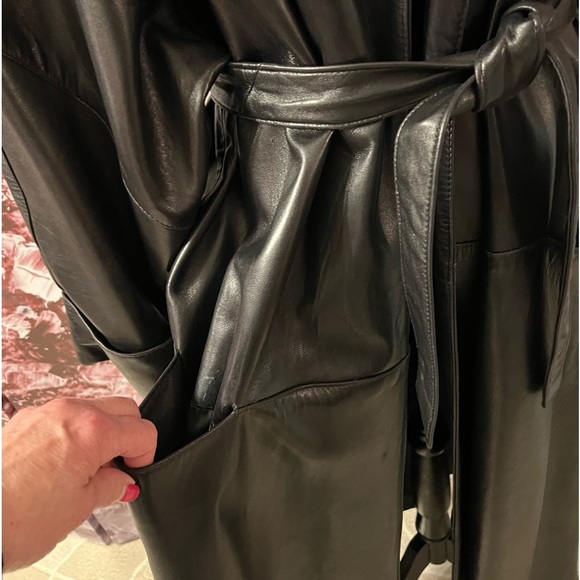 VINTAGE/CLASSIC  ANN TAYLOR GENUINE LEATHER FULL LENGTH COAT - Picture 10 of 16